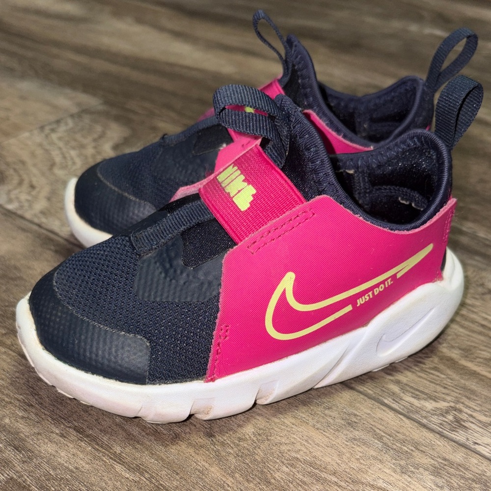Nike Kids Sneakers - Pink and Navy